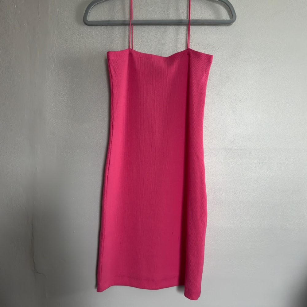 Large pink ribbed mini spaghetti strap Zara dress